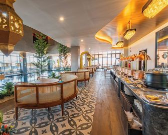 Azana Boutique Hotel Solo - Surakarta City - Bar