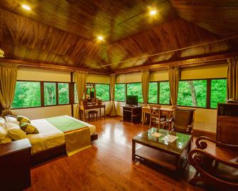 Deep Woods Resort - Munnar - Soveværelse