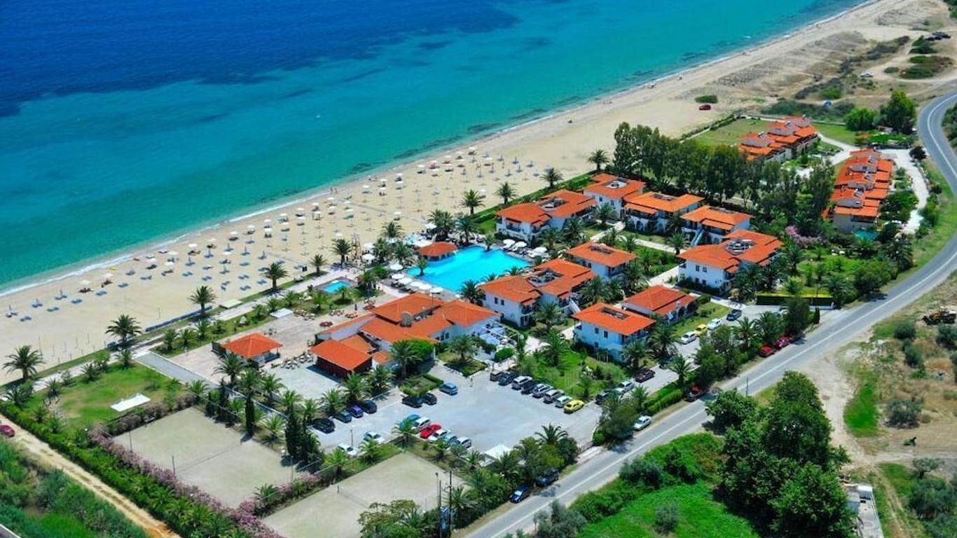 Bomo Assa Maris Beach