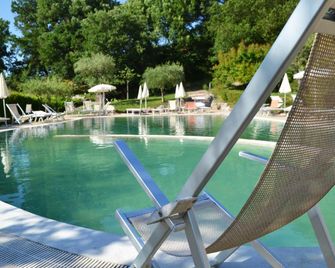 Terme Del Tufaro - Contursi Terme - Piscina