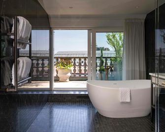 Bank Hotel, a Member of Small Luxury Hotels - Stockholm - Bedroom