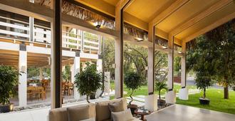 The Gilded Iguana Surf Hotel - Nosara - Lobby