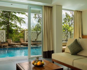 Paragon Hotel Seminyak - Kuta - Living room