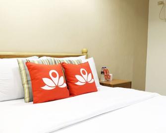 ZEN Rooms Ninoy Aquino Airport - מנילה - חדר שינה