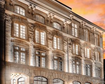 David Hotel - Montreal - Building