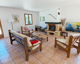 Le ti Pompon - Saint-Pompont - Living room