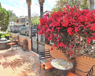 La Brisa - One Block from the Beach - Long Beach - Balcon