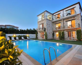 Cesme Elysium Hotel - Cesme