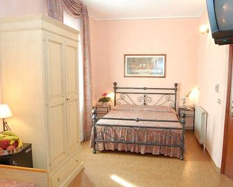 Country Hotel Residence Da Pilade - Capoliveri - Bedroom