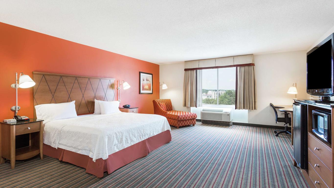 Hampton Inn Petersburg-Southpark Mall