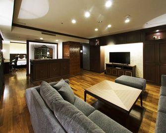 كوشيرو سينشري كاسل هوتل - كوشيرو - غرفة معيشة