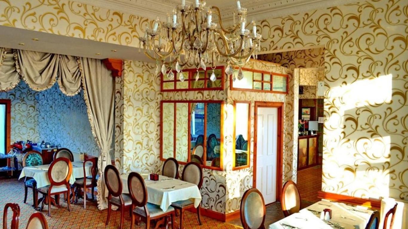 Tayview Hotel