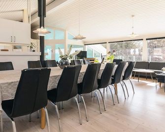 Luxury Retreat in Lonstrup - By Traum Ferienwohnungen - Hjørring - Comedor