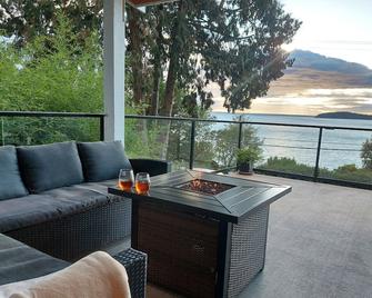 Relaxing 3bdr 2bth Home with Gorgeous View - Sechelt - Balkon
