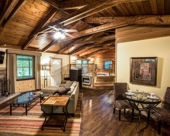 Forrest Hills Mountain Resort - Dahlonega