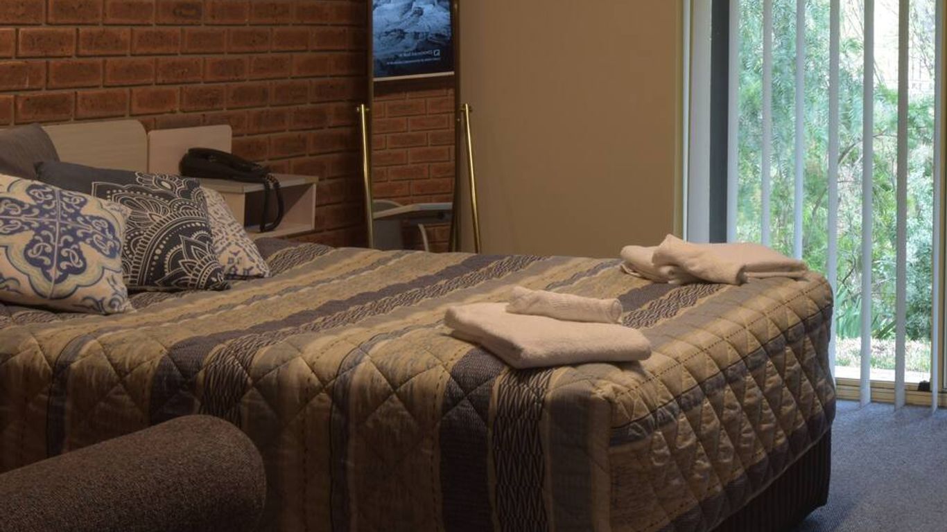 بورا موتور إن