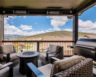 Wellness Retreat with Fitness Equipment, Sauna, Cold Plunge and Hot Tub - Kamas - Balcony