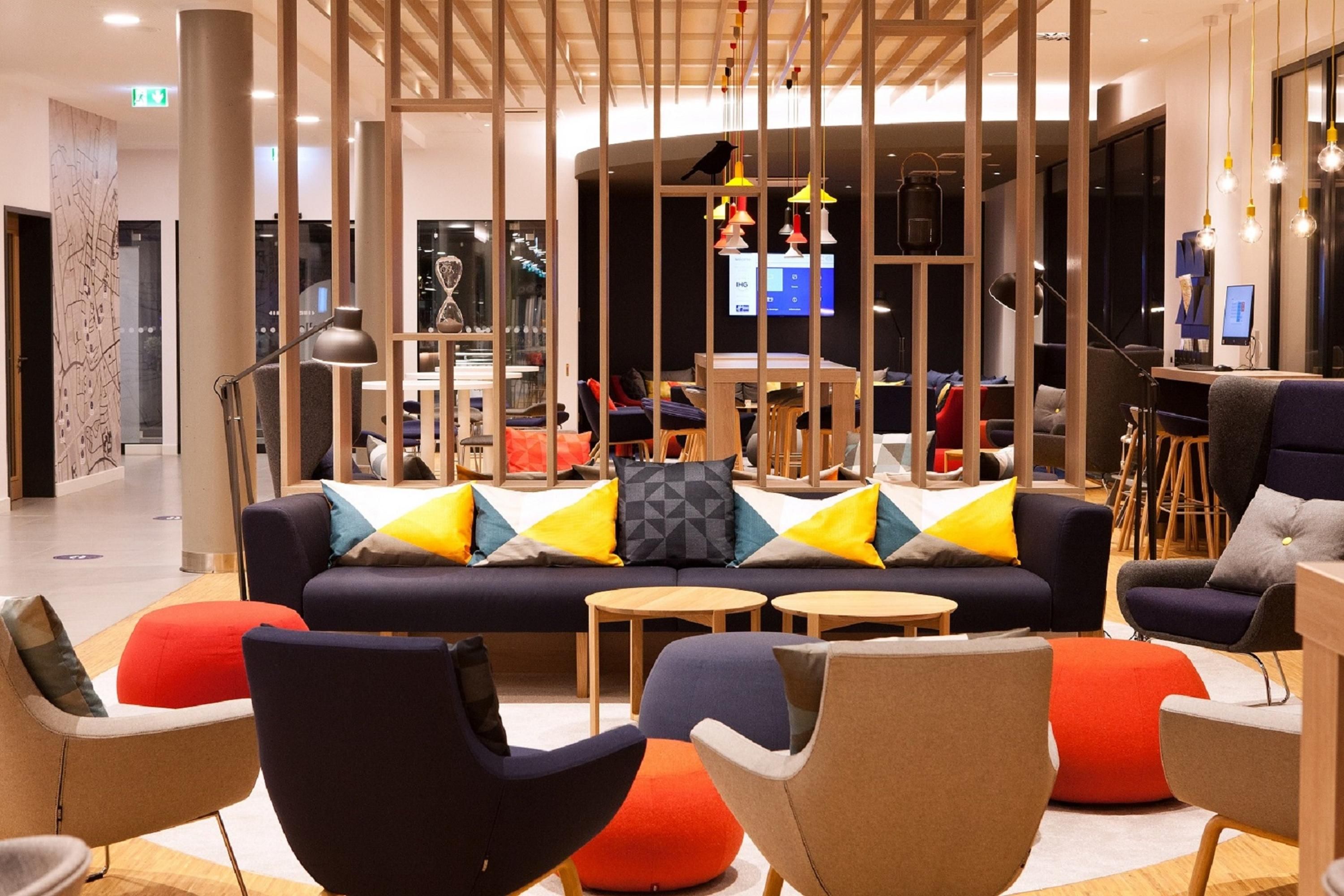 Holiday Inn Express Munich - Olching By IHG - Olching - Lounge