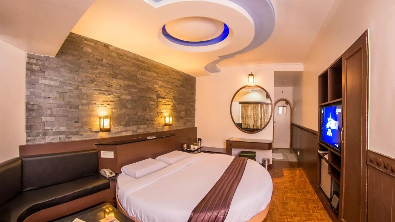 Hotel Hilltop Towers