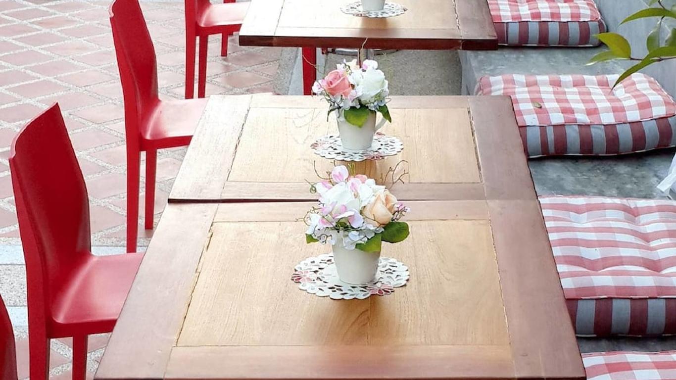 โรงแรมเจทู