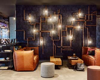 مي آند أول هوتل كيل - كيل - ردهة