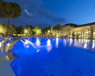 Hotel Petrarca Terme - Montegrotto Terme - Pool