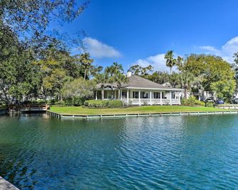 Resort-Style Condo in St Simons ~ 1 Mi to Pier! - Saint Simons - Vista del exterior
