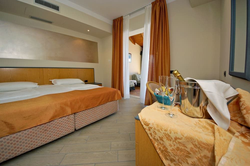 Park Hotel Zanzanù - Tignale - Schlafzimmer