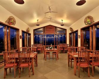 هيرتيدج ريزورت كورج - ماديخيري - مطعم