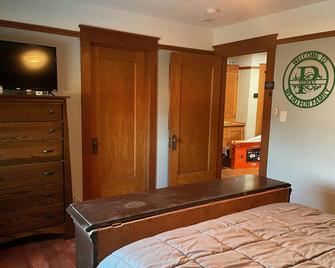 Patrick's Bed and Breakfast - Centerville - Schlafzimmer