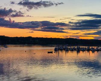 Dip your toes in sand at Camp Ellis Beach! - Saco