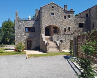 Filia Stone Villa - Gouvia - Bâtiment