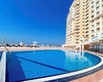 Peaceful Lagoon View l 1BR in RAK with Balcony - Ras al-Chajma - Basen