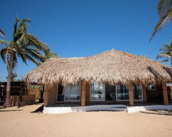 Norock Club and Beach - Copala