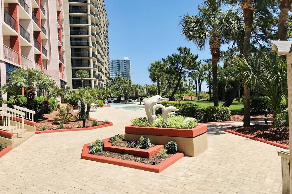 Luxury Beachfront Colony Renovated 2025 - Myrtle Beach