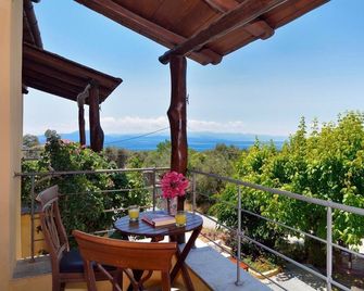 Hotel Alkifron is located to Kala Nera Village. - Kala Nera - Balcony