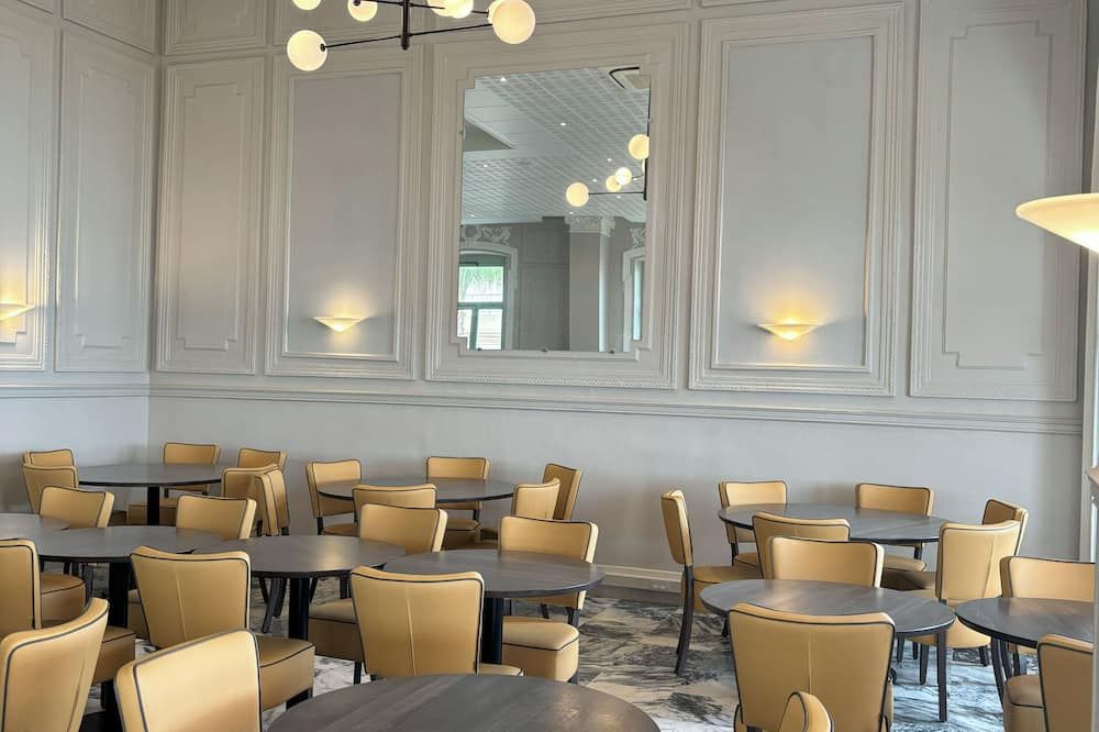 Hôtel Vacances Bleues Balmoral - מאהטו - מסעדה