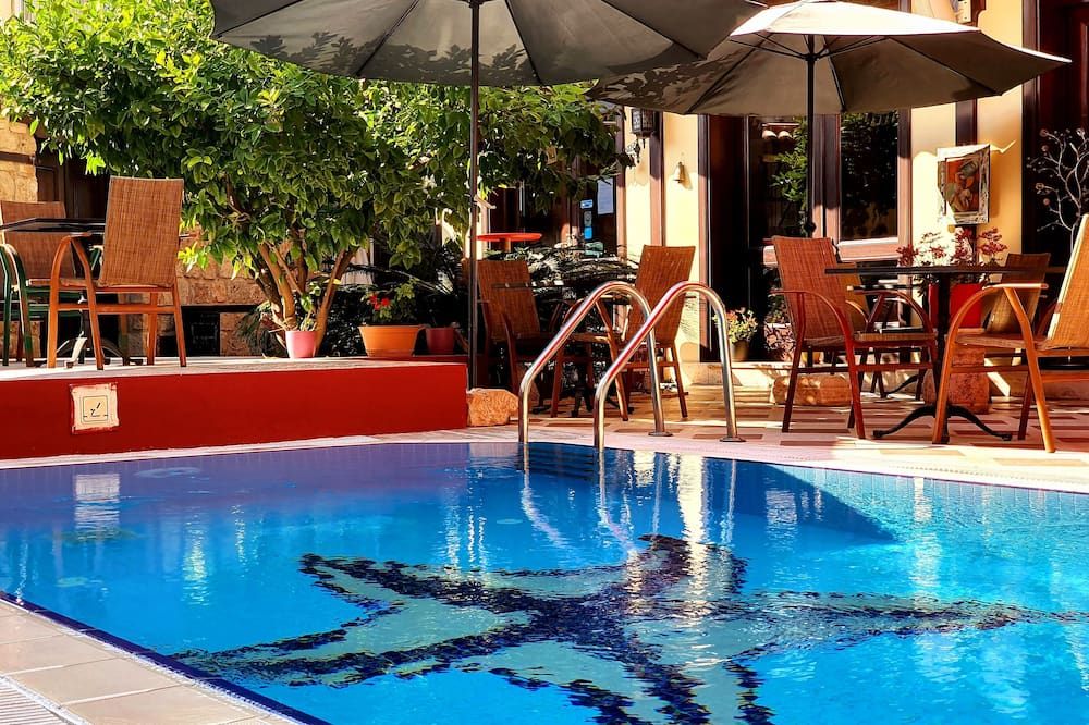 Puding Suite Hotel - אנטליה - בריכה