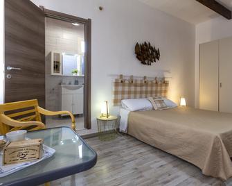 Alguer Guest House - Alguer - Habitación