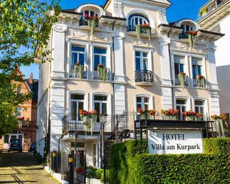 Hotel Villa am Kurpark - Bad Homburg vor der Höhe - Gebouw