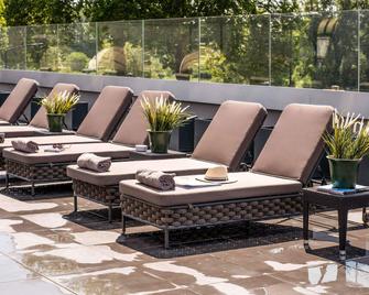 Hôtel Mercure Orléans Centre Bords de Loire - Orleans - Piscina