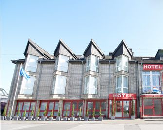 Hotel Zum Eisenhammer - Oberhausen (Nordrhein-Westfalen) - Building