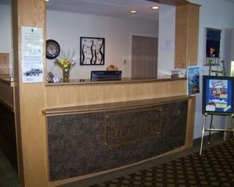 Ocean View Hotel - Rocky Harbour - Front desk