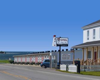 hotel le pharillon - Gaspé - Edifici