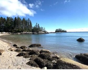 Cozy Deer Isle Farmhouse Retreat - Deer Isle - Playa