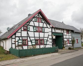 Cozy Apartment near Monschau & Eifel National Park - Schleiden - Gebäude