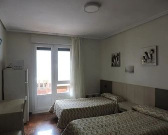 Habitaciones Javier LVI 0006 - Vitoria