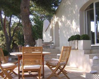 Pretty Provencal house - Lambesc - Patio