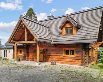 The log house - Sainte-Marie - Budova