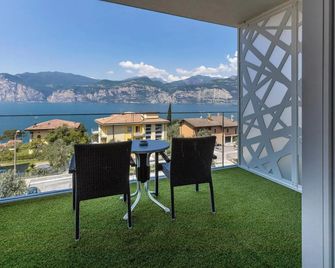 Wellness Hotel Casa Barca (Adult Only) - Malcesine - Balcón